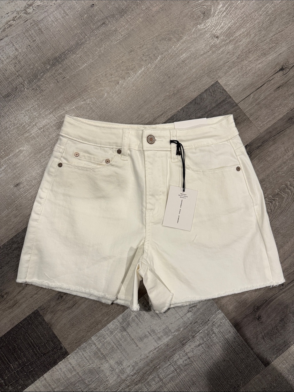 NET Zenana Women’s White Denim Shorts